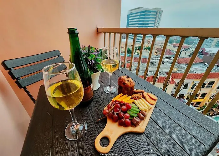 Venice View Balcony At Mckinley Hill Apartment