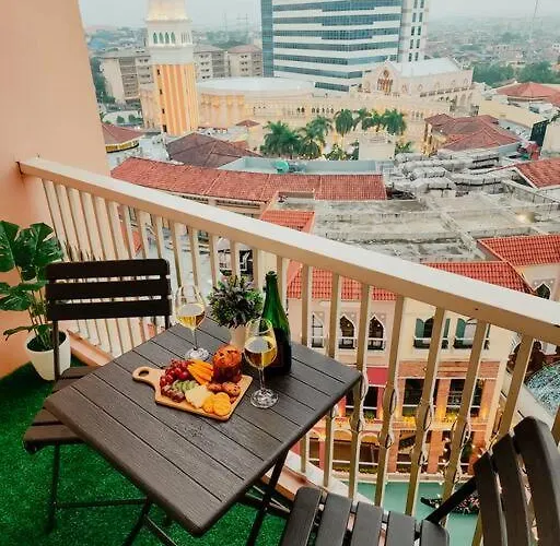 Apartment Venice View Balcony At Mckinley Hill *