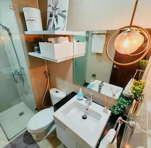 Apartment Venice View Balcony At Mckinley Hill