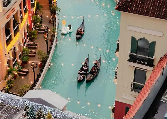 Apartment Venice View Balcony At Mckinley Hill