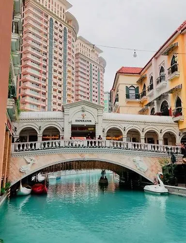 Apartment Venice View Balcony At Mckinley Hill Manila