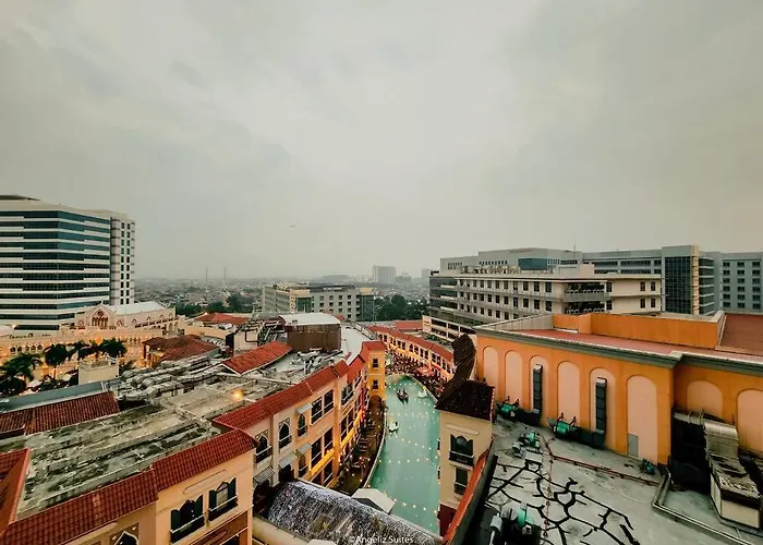 Venice View Balcony At Mckinley Hill * Manila
