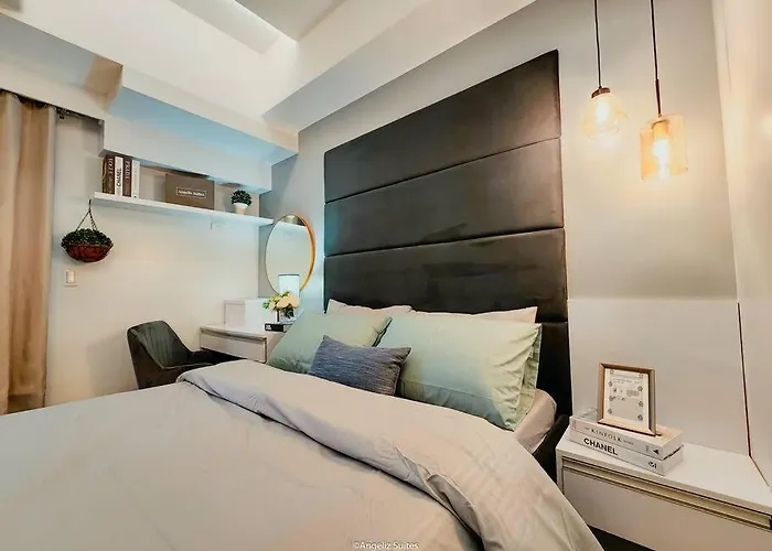 Apartment Venice View Balcony At Mckinley Hill *