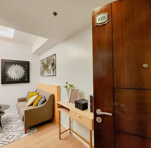 Venice View Balcony At Mckinley Hill Apartment *
