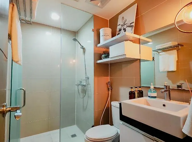 Venice View Balcony At Mckinley Hill Apartment Manila